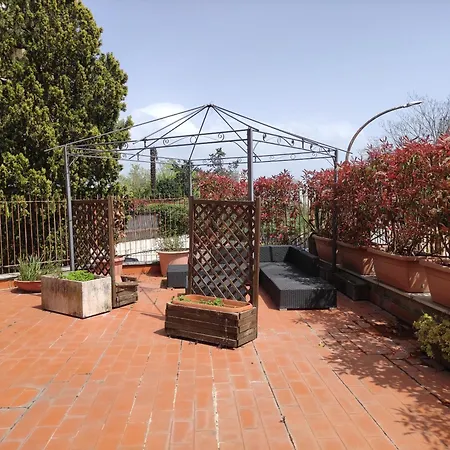 アパート La Terrazza Del Poeta *